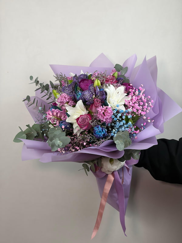 Lililora Şakayık Deluxe Buket