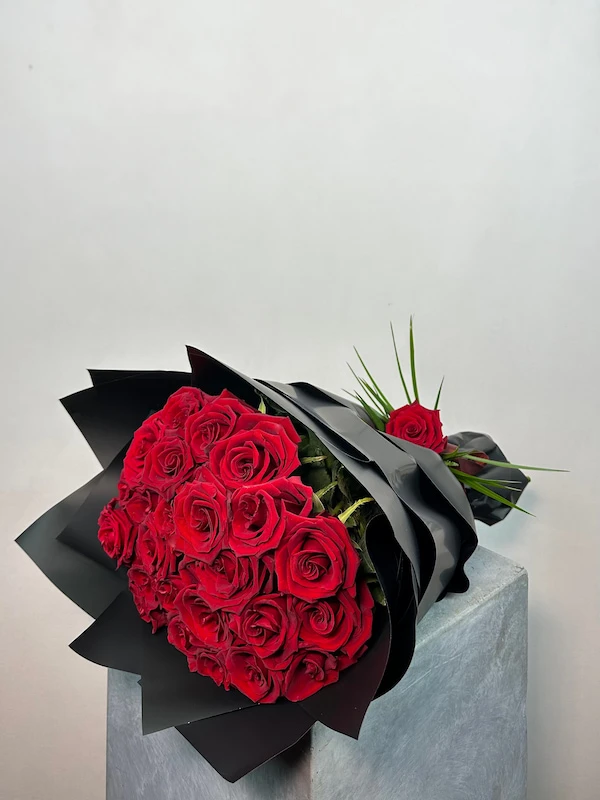 Passion 30 Kırmızı Gül Buketi