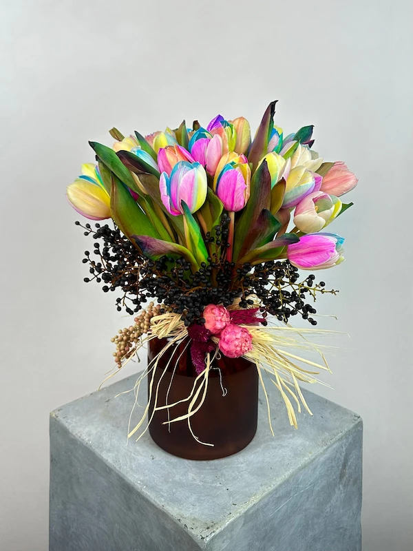 Kahve Cam Vazo Rainbow Laleler