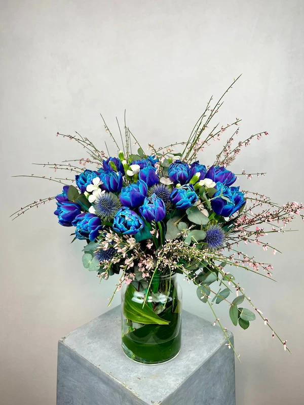 Cam Vazoda Kozmik Laleler